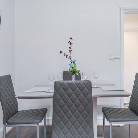 Modern Family Home W/Wi-Fi, Netflix, Self Check-In London Kültér fotó