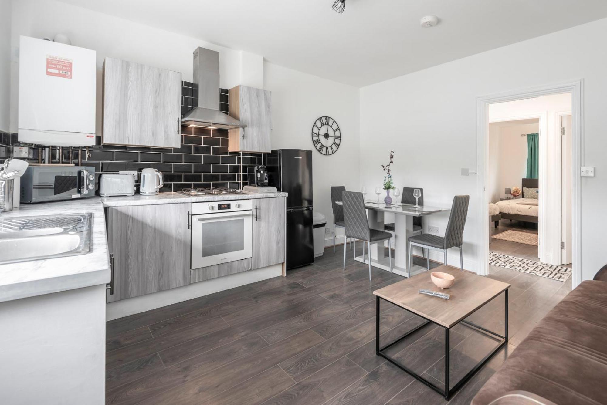 Modern Family Home W/Wi-Fi, Netflix, Self Check-In London Kültér fotó
