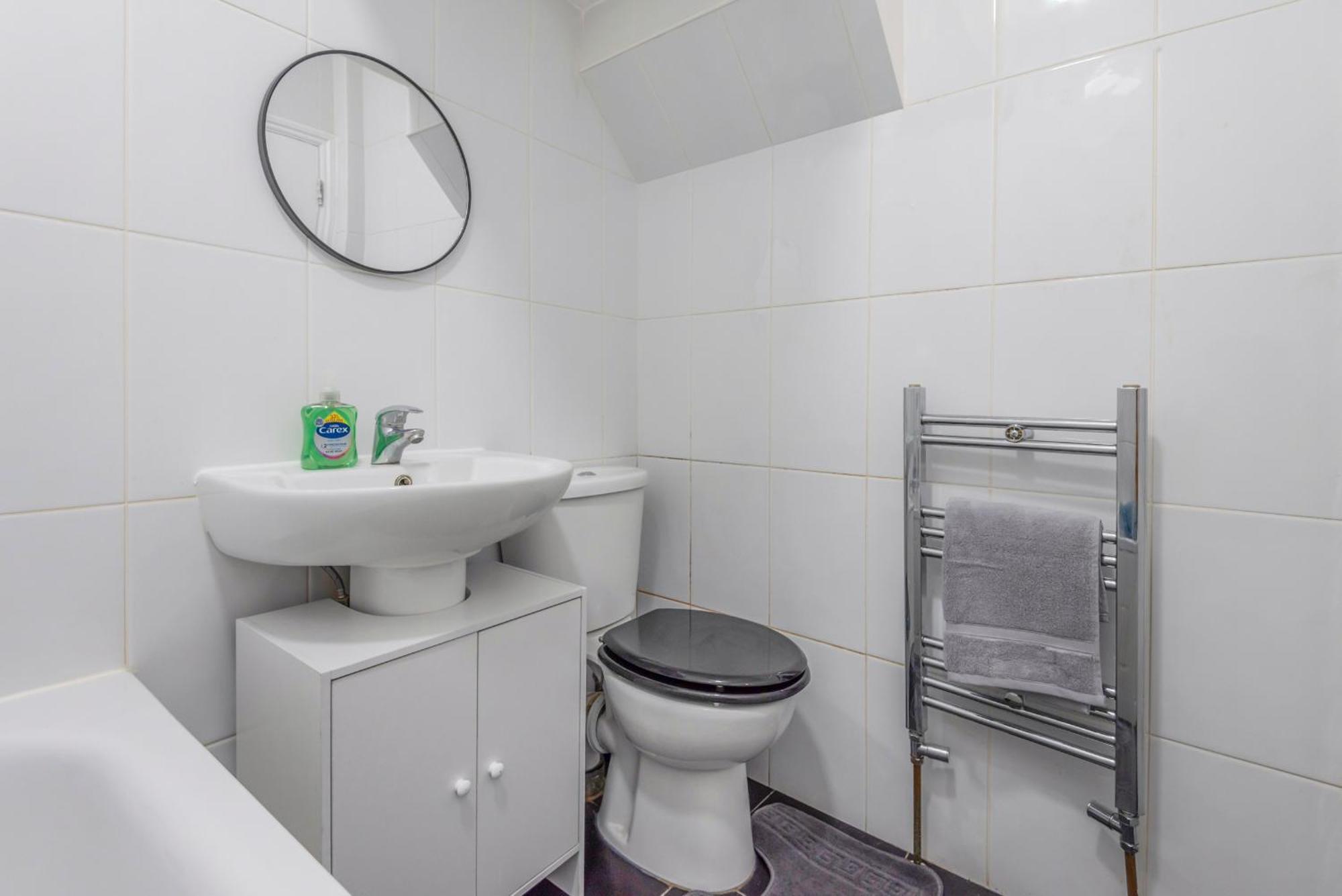 Modern Family Home W/Wi-Fi, Netflix, Self Check-In London Kültér fotó