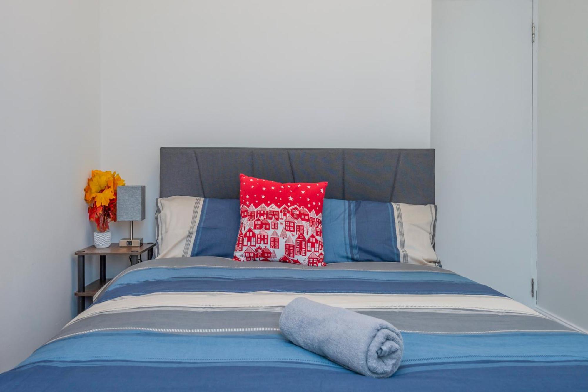 Modern Family Home W/Wi-Fi, Netflix, Self Check-In London Kültér fotó